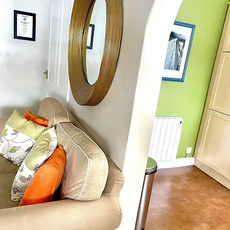Fayvan Apartment *