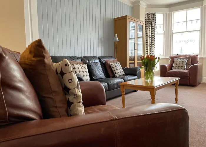 Fayvan アパート *