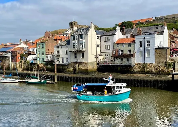 Fayvan Apartman Whitby