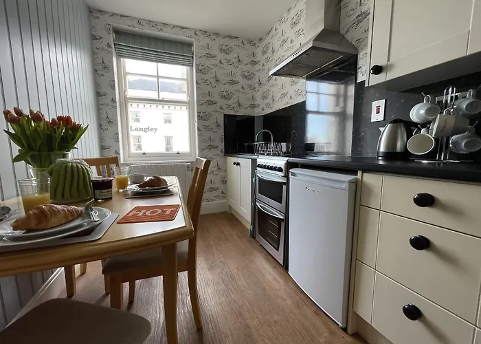 Fayvan ウィットビー