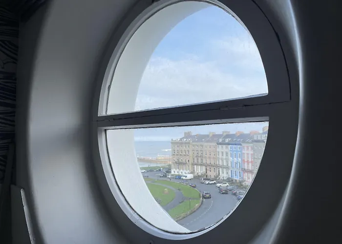 Fayvan * ウィットビー